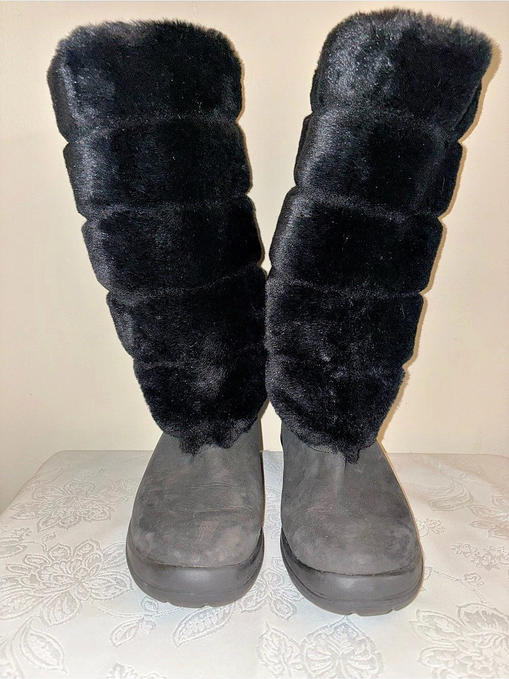 Timberland Black Suede Tall Boots Faux Fur Puffer Style Snow Winter Womens Size